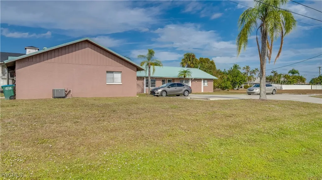 107 SW 16th Terrace Cape Coral FL 33991