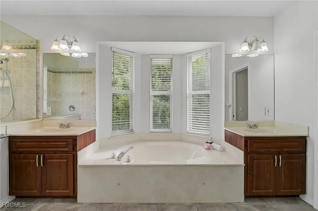950 Elwood Avenue Englewood FL 34223
