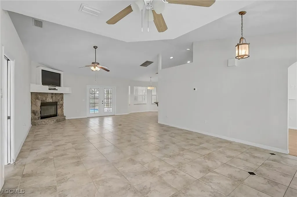 950 Elwood Avenue Englewood FL 34223