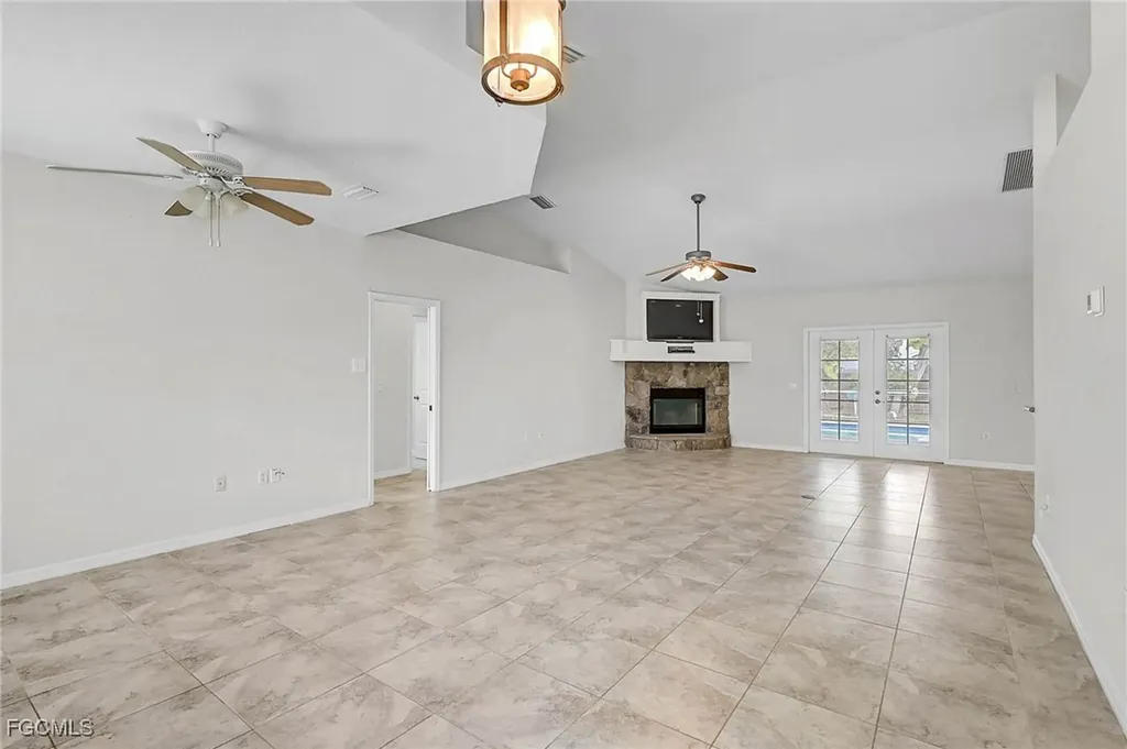 950 Elwood Avenue Englewood FL 34223
