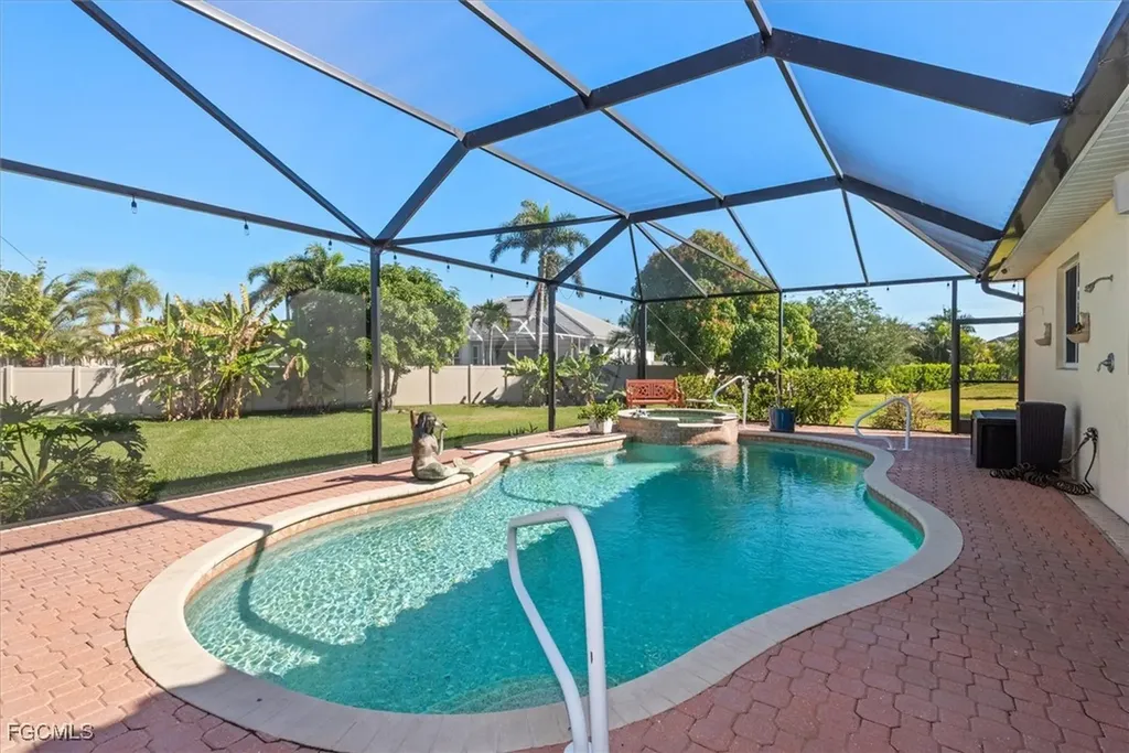 2529 Gleason Parkway Cape Coral FL 33914