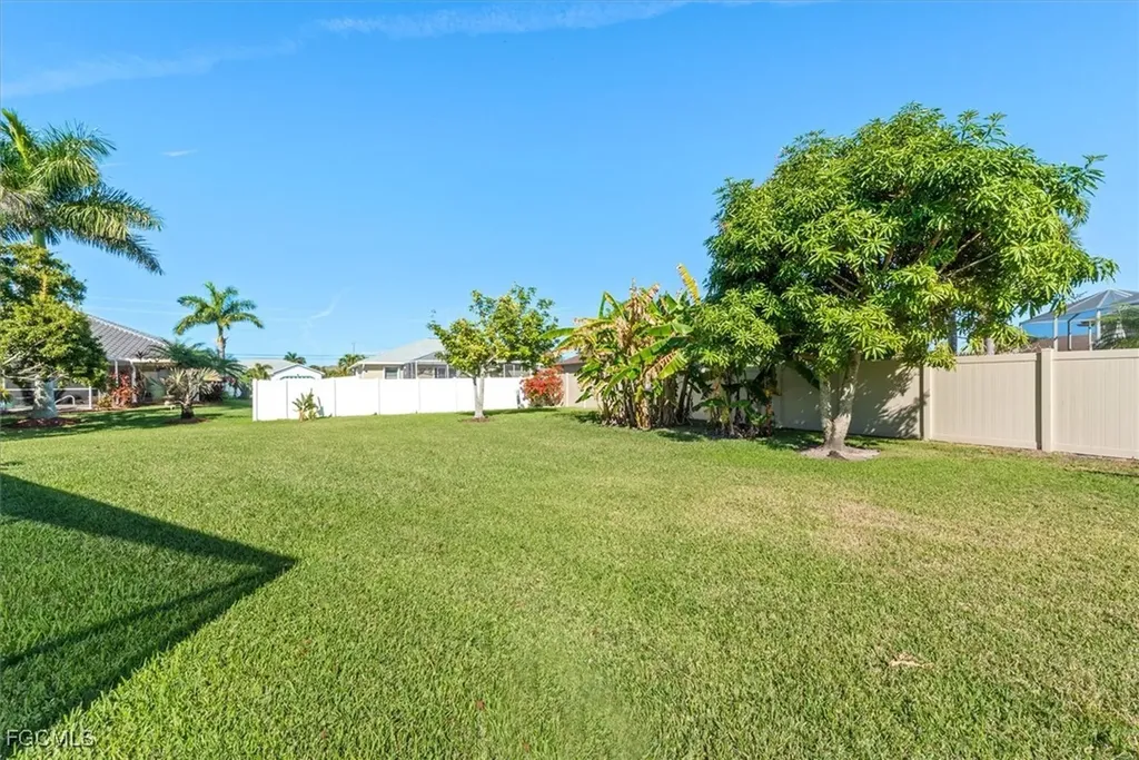 2529 Gleason Parkway Cape Coral FL 33914
