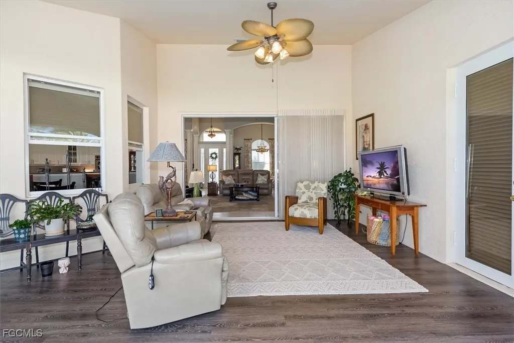 2529 Gleason Parkway Cape Coral FL 33914