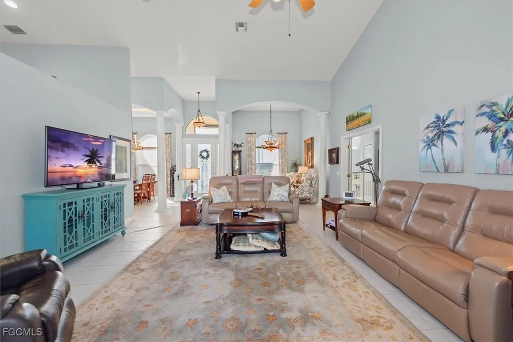 2529 Gleason Parkway Cape Coral FL 33914