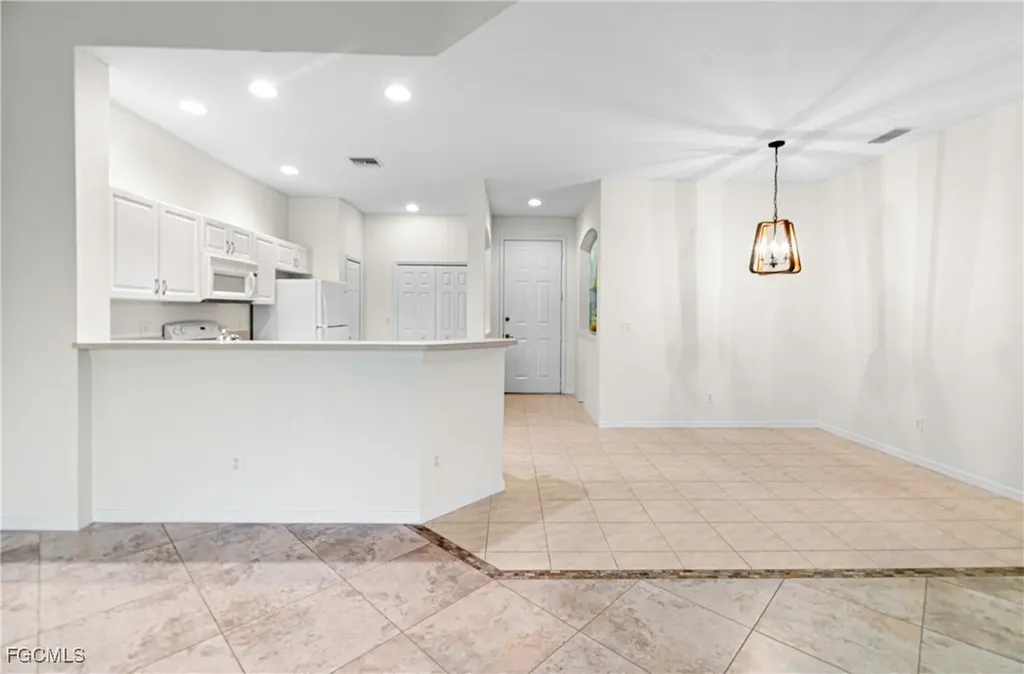4219 Liron Avenue Fort Myers FL 33916