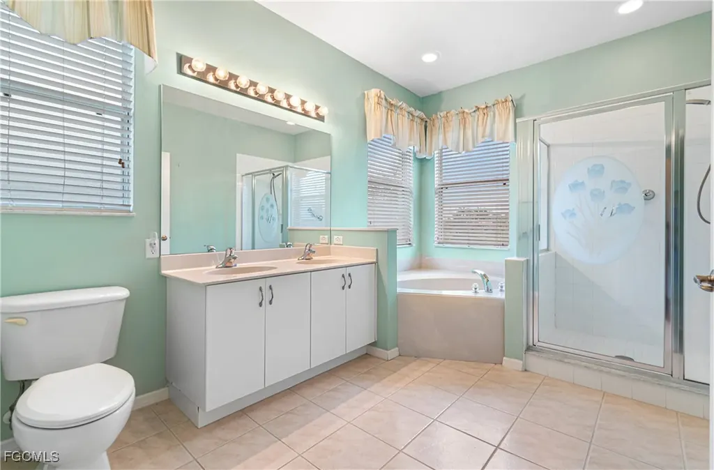 4219 Liron Avenue Fort Myers FL 33916