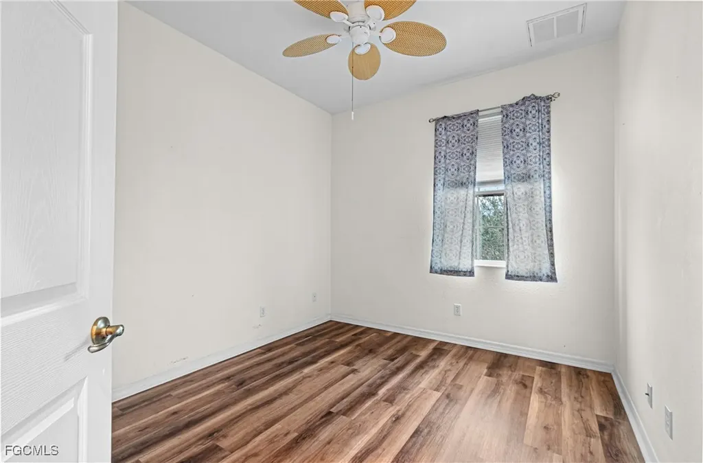 4219 Liron Avenue Fort Myers FL 33916
