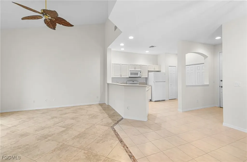 4219 Liron Avenue Fort Myers FL 33916