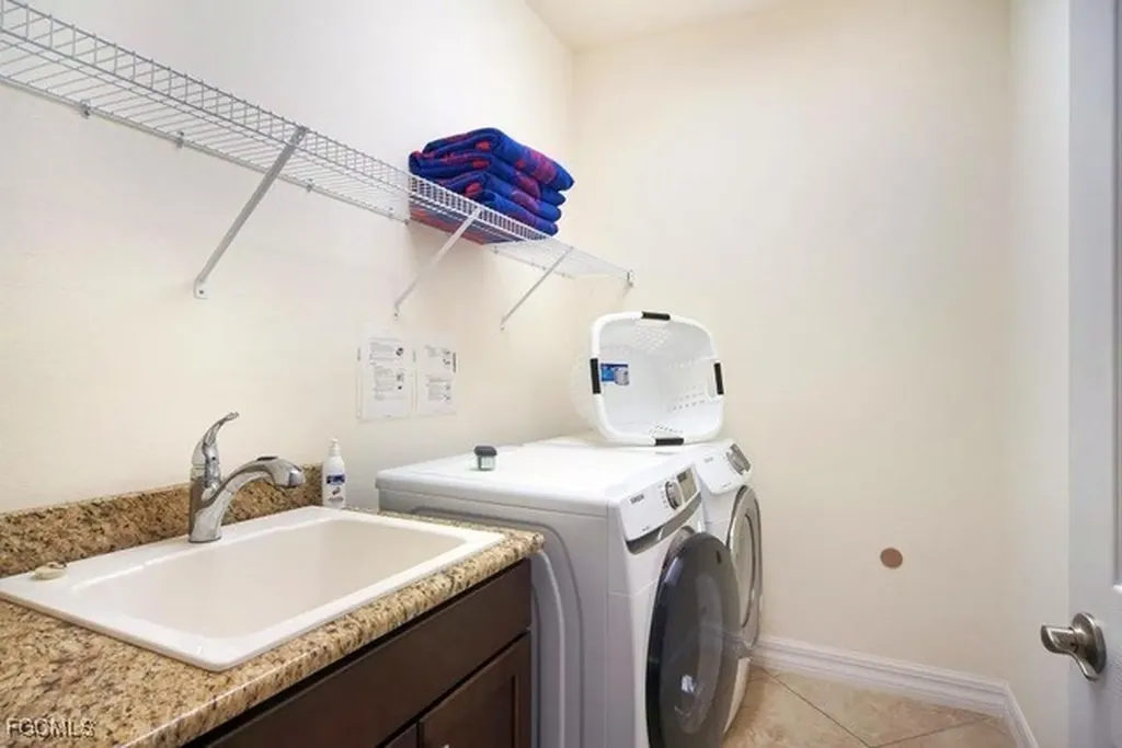 1721 SW 41st Street Cape Coral FL 33914