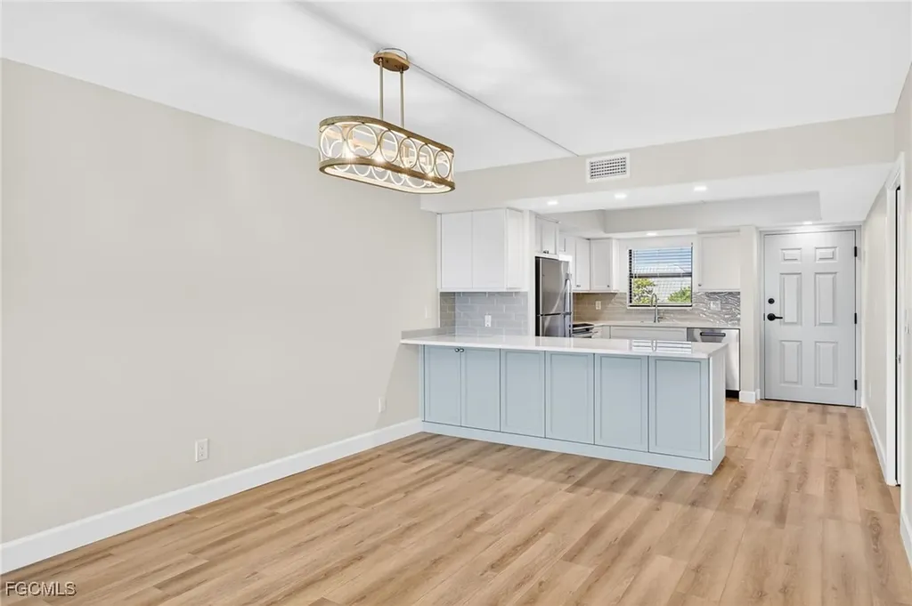 2737 W Gulf Drive Sanibel FL 33957