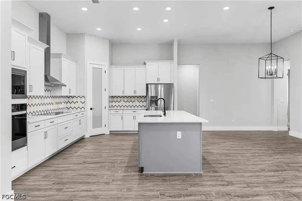3524 SW 3rd Street Cape Coral FL 33991