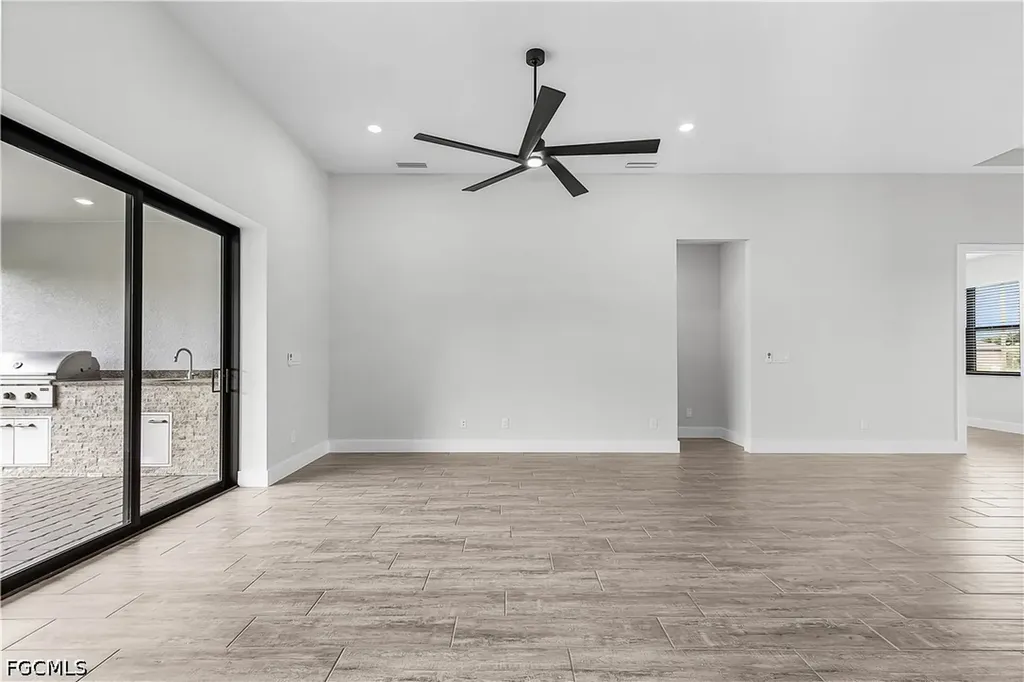 3524 SW 3rd Street Cape Coral FL 33991