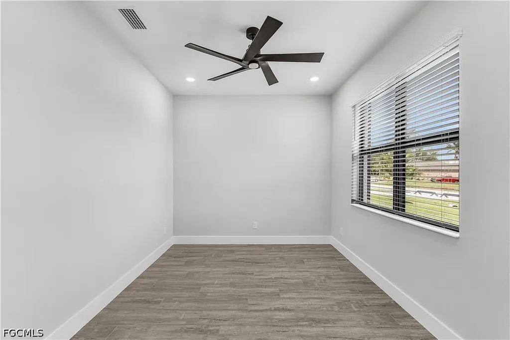 3524 SW 3rd Street Cape Coral FL 33991