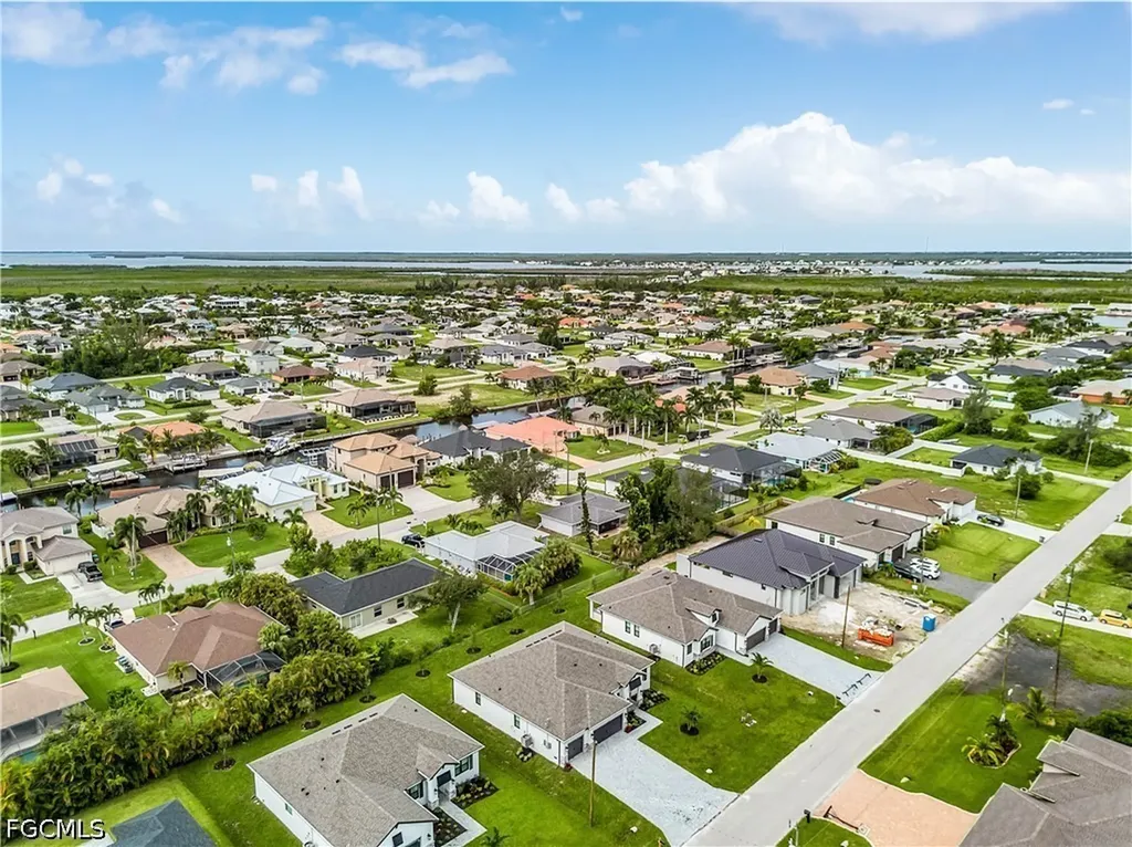 3524 SW 3rd Street Cape Coral FL 33991