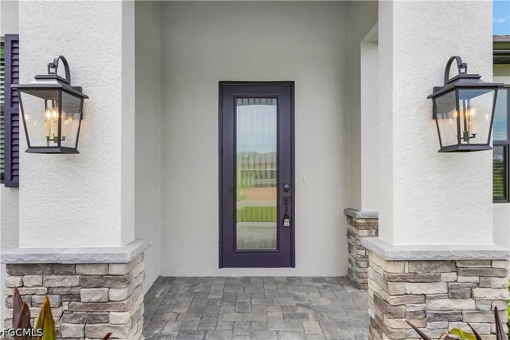 3524 SW 3rd Street Cape Coral FL 33991