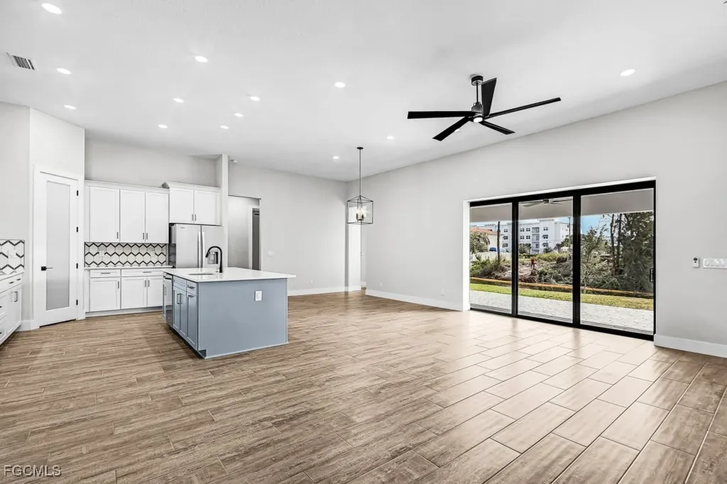 3524 SW 3rd Street Cape Coral FL 33991