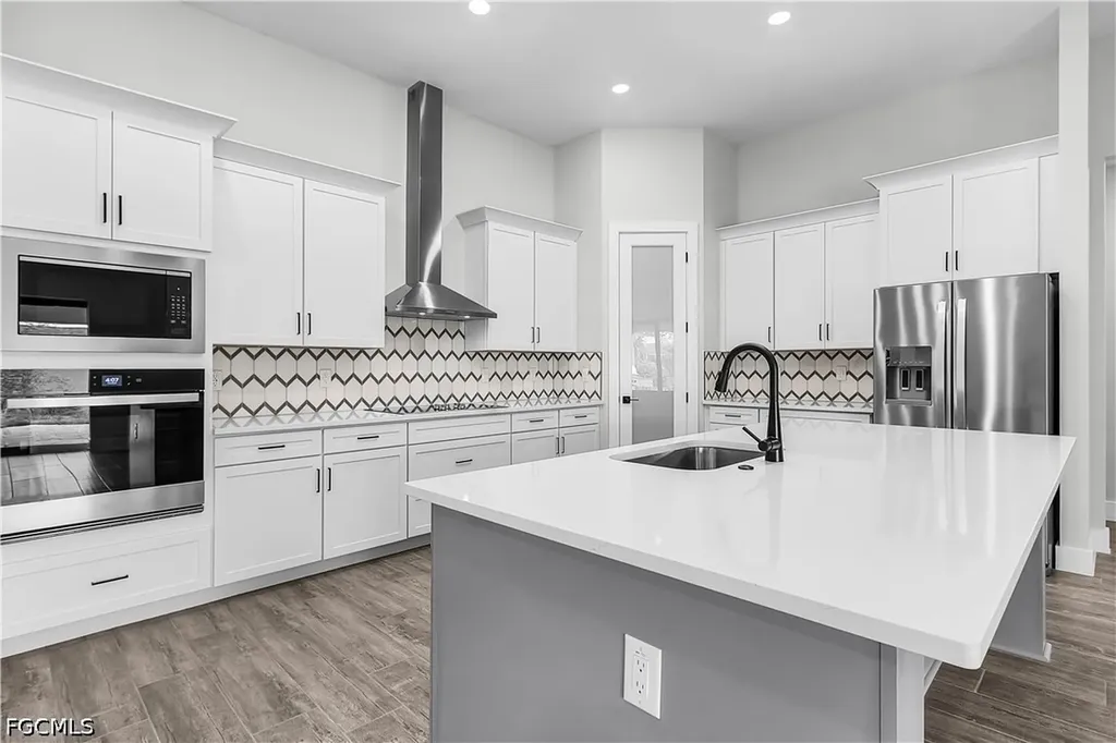 3524 SW 3rd Street Cape Coral FL 33991