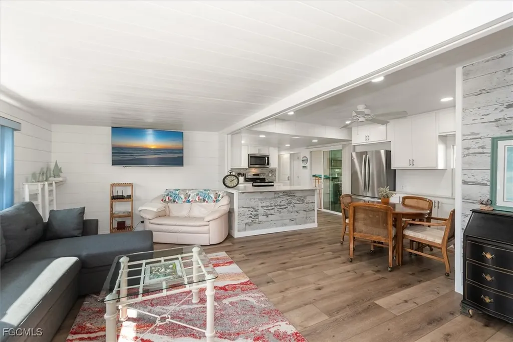 67 Percy Street Fort Myers FL 33908