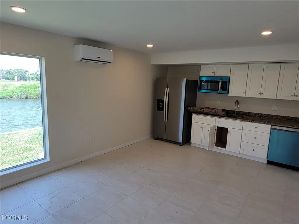 1609-1611 Savona Parkway W Cape Coral FL 33914