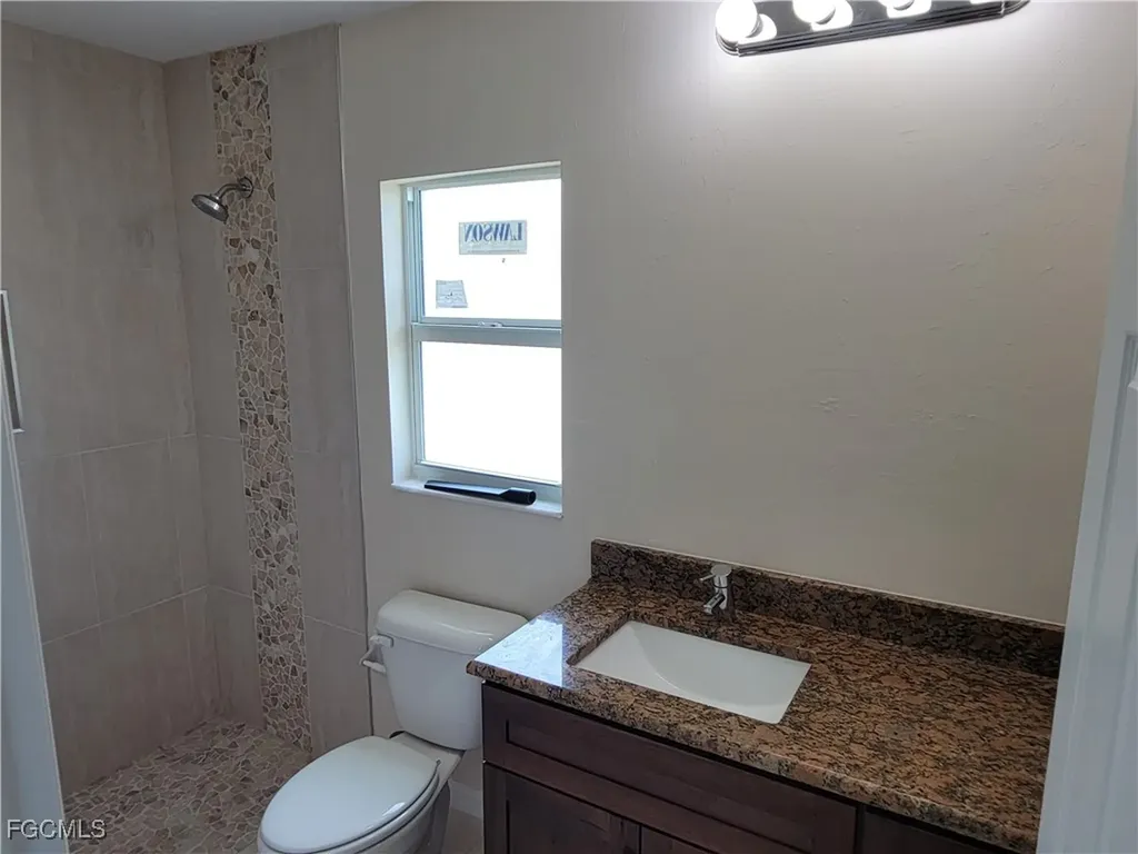 1609-1611 Savona Parkway W Cape Coral FL 33914