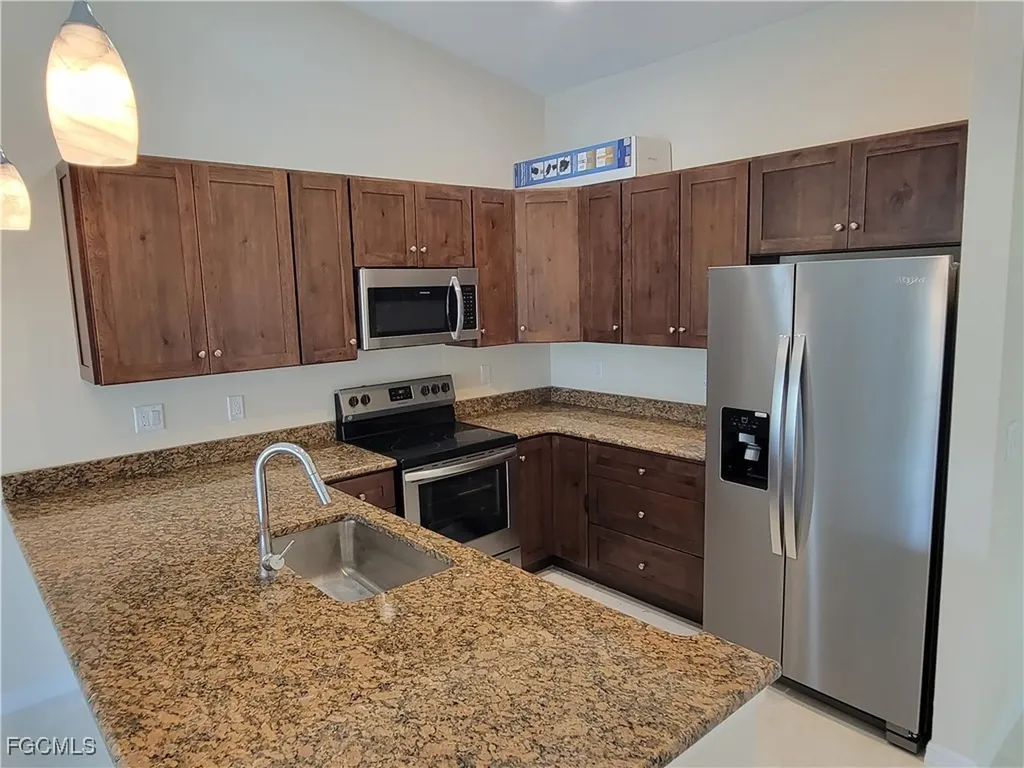 1609-1611 Savona Parkway W Cape Coral FL 33914