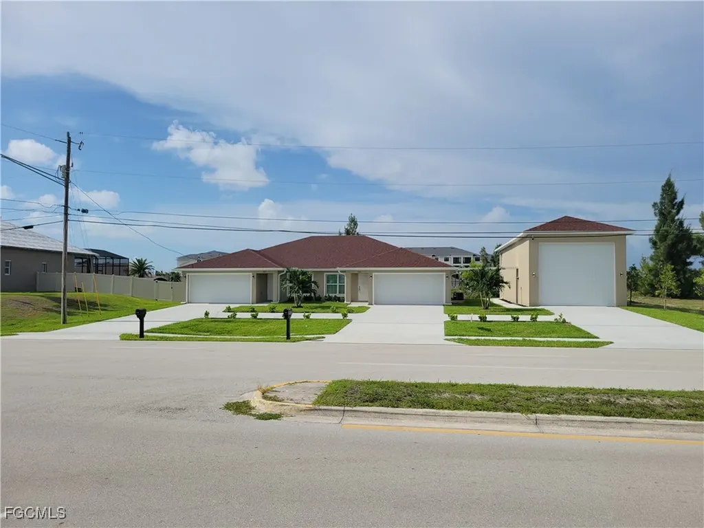 1609-1611 Savona Parkway W Cape Coral FL 33914