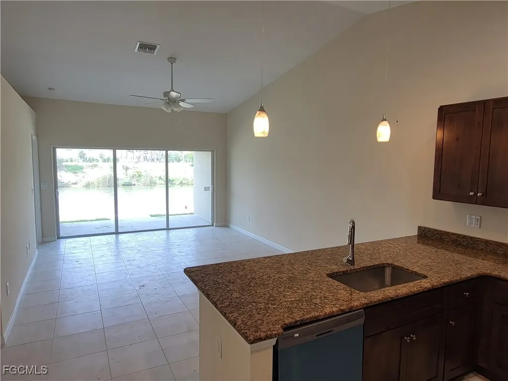 1609-1611 Savona Parkway W Cape Coral FL 33914