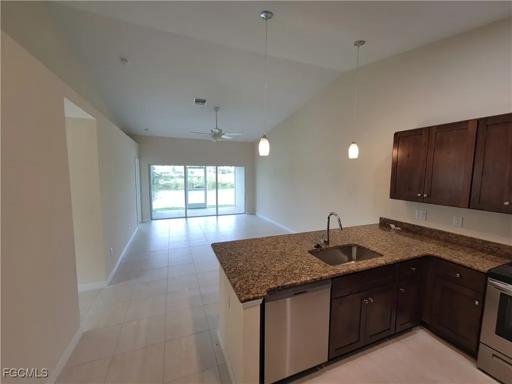 1609-1611 Savona Parkway W Cape Coral FL 33914