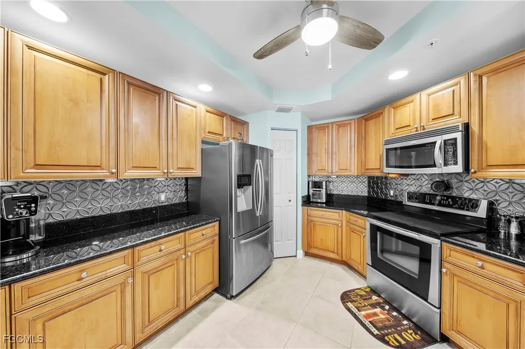 2745 1st Street Fort Myers FL 33916