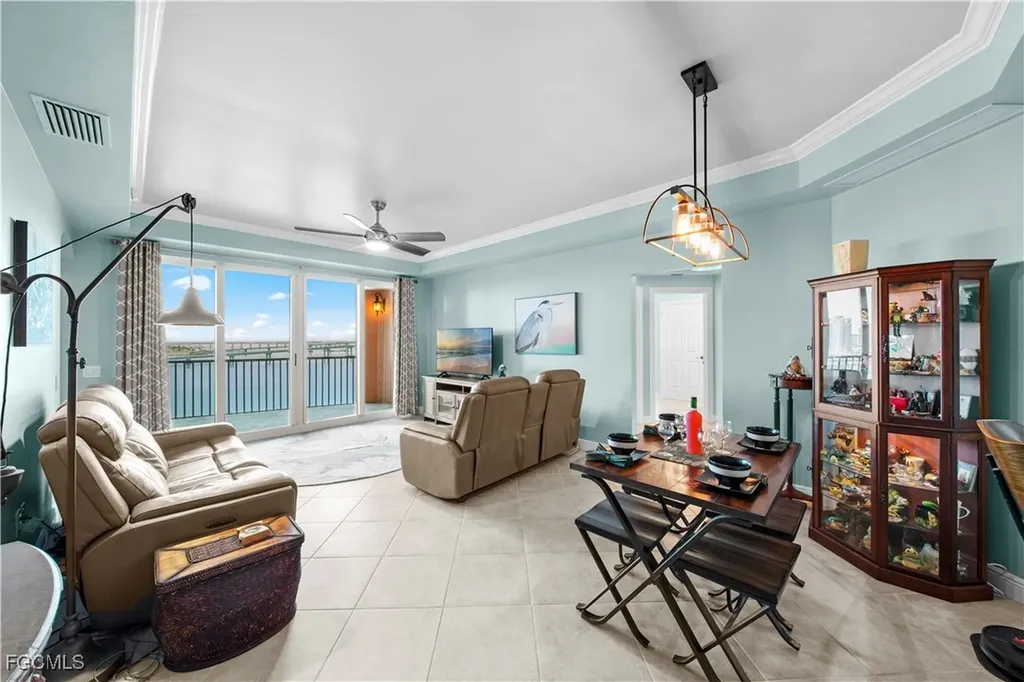 2745 1st Street Fort Myers FL 33916