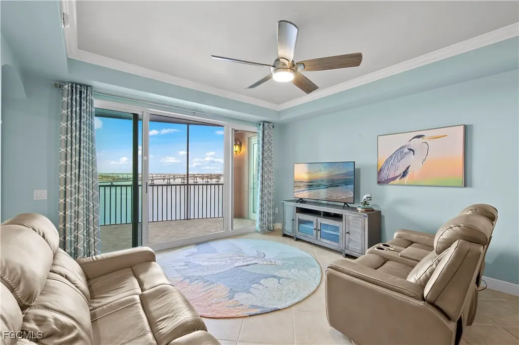 2745 1st Street Fort Myers FL 33916