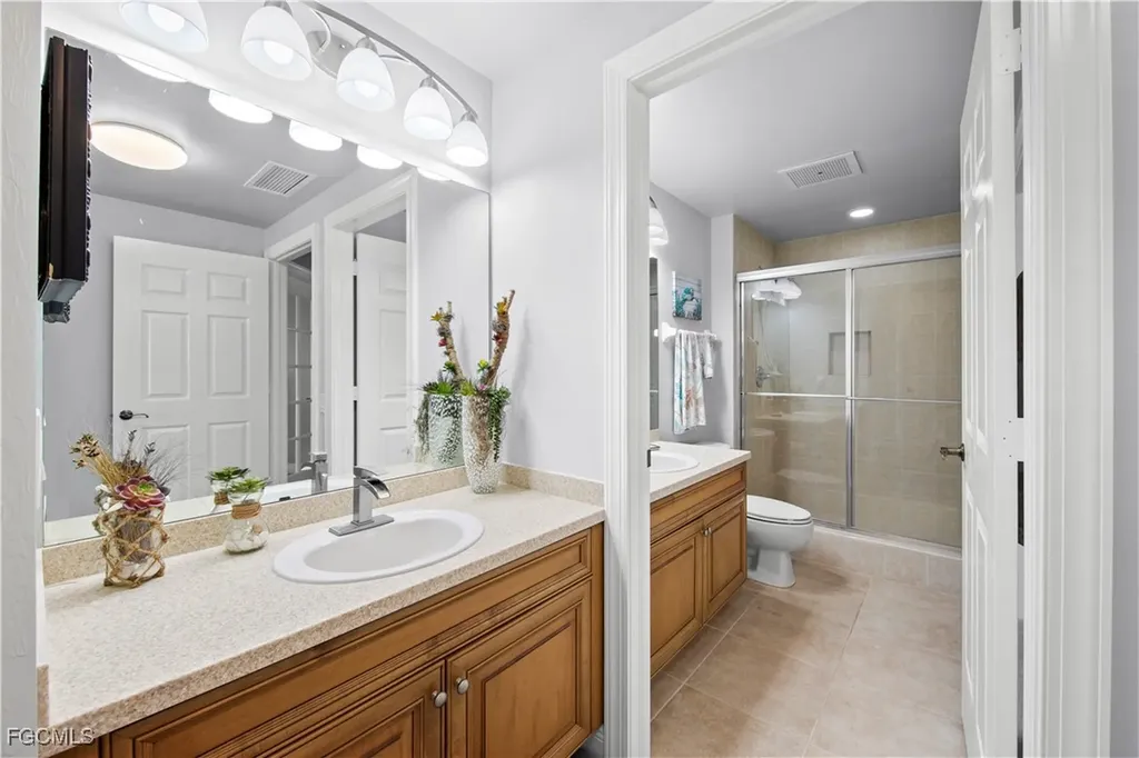 2745 1st Street Fort Myers FL 33916