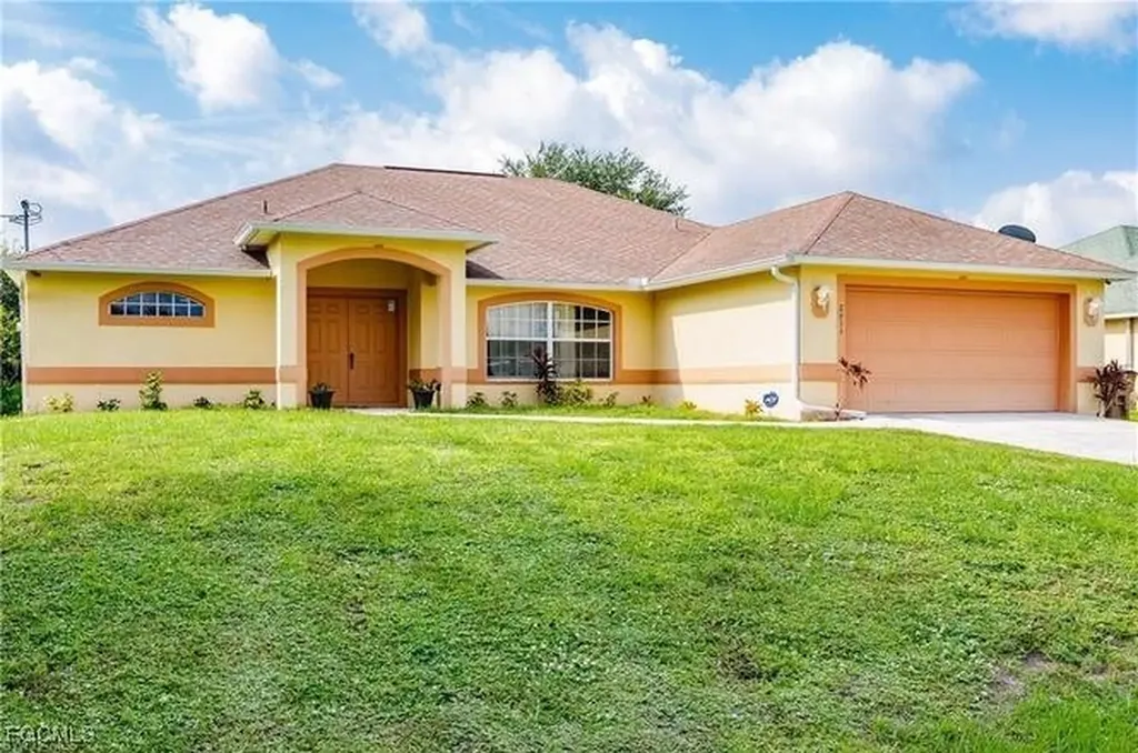 2611 65th Street W Lehigh Acres FL 33971