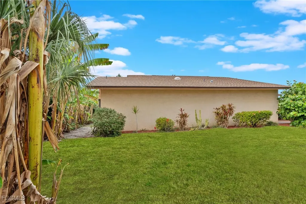 6511 Royal Woods Drive Fort Myers FL 33908
