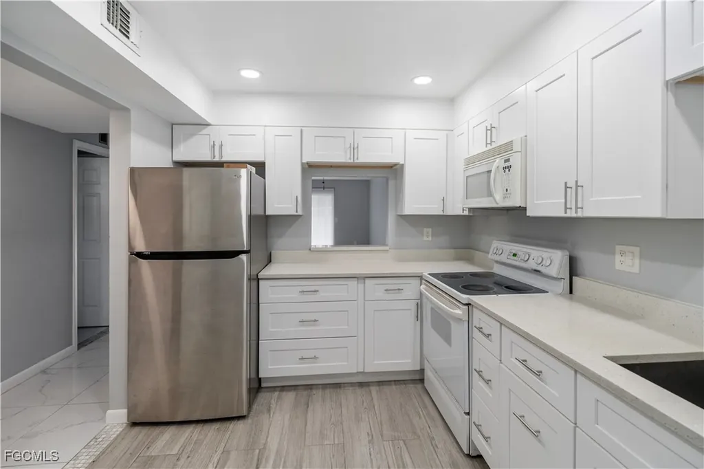 1490 Memoli Lane Fort Myers FL 33919