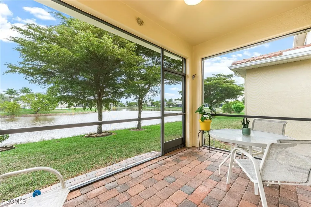 8615 Sumner Avenue Fort Myers FL 33908