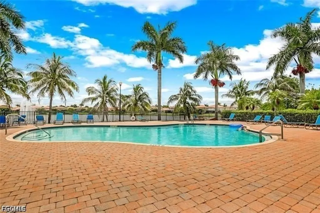 8615 Sumner Avenue Fort Myers FL 33908