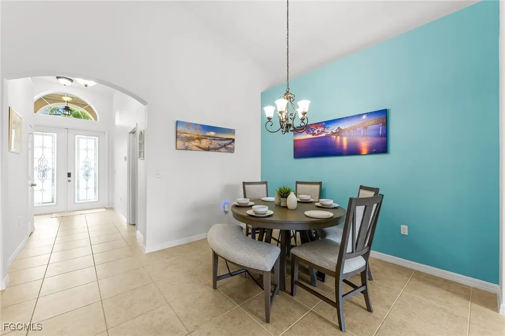 8615 Sumner Avenue Fort Myers FL 33908