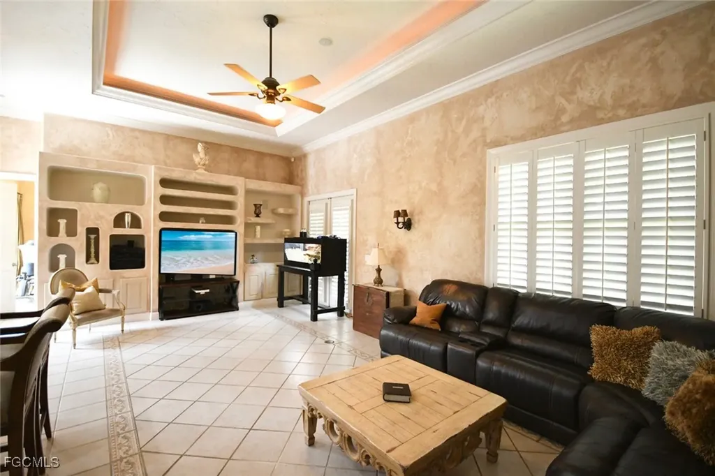 1829 Piccadilly Circle Cape Coral FL 33991