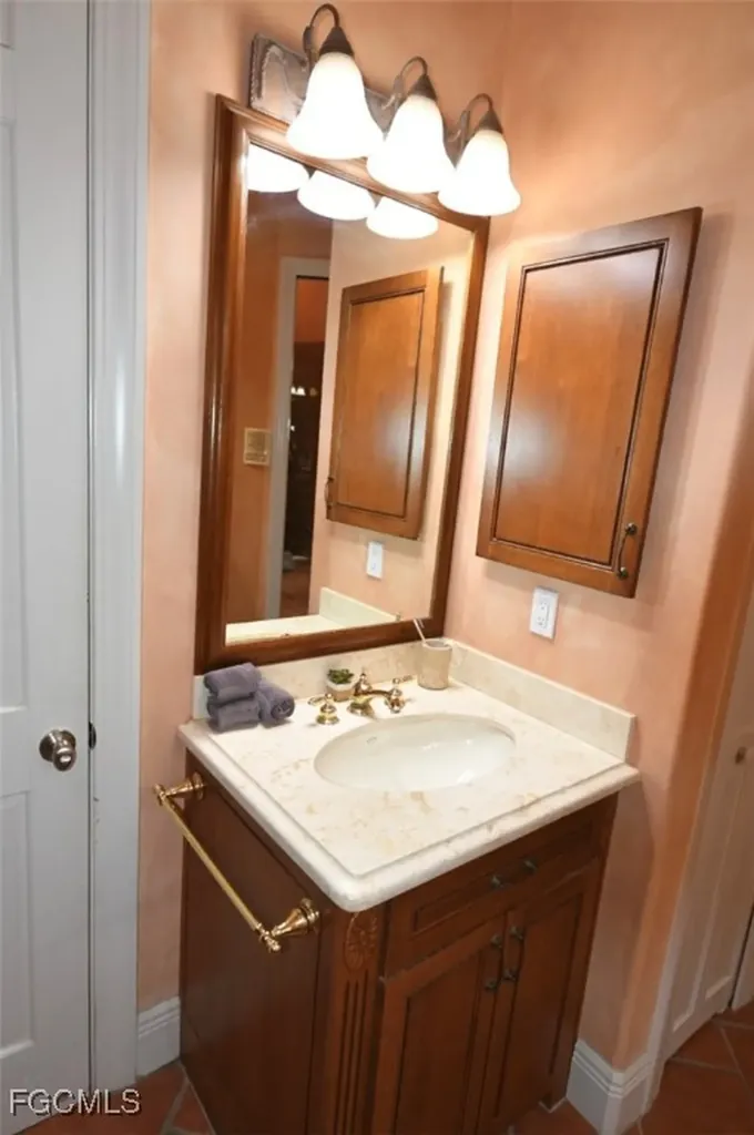 1829 Piccadilly Circle Cape Coral FL 33991