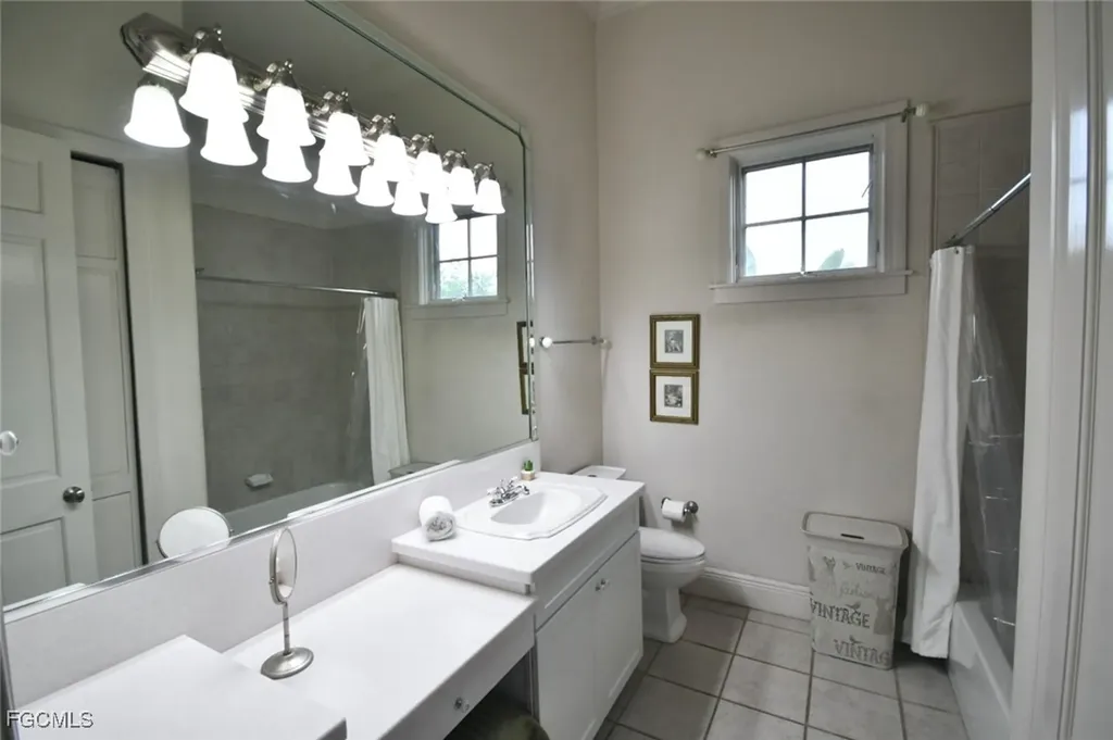 1829 Piccadilly Circle Cape Coral FL 33991