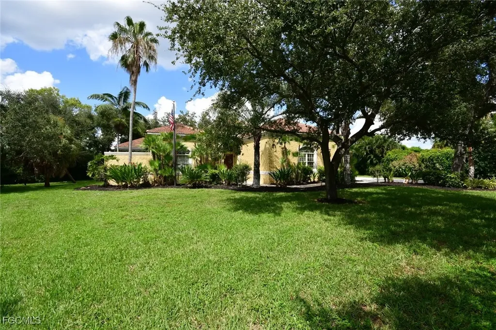 1829 Piccadilly Circle Cape Coral FL 33991