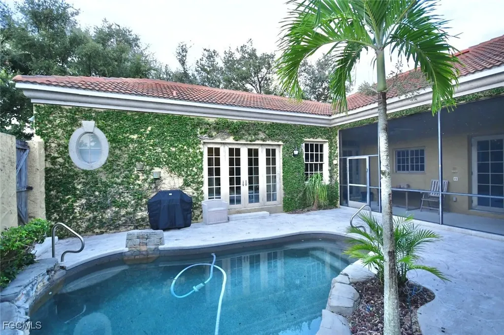 1829 Piccadilly Circle Cape Coral FL 33991