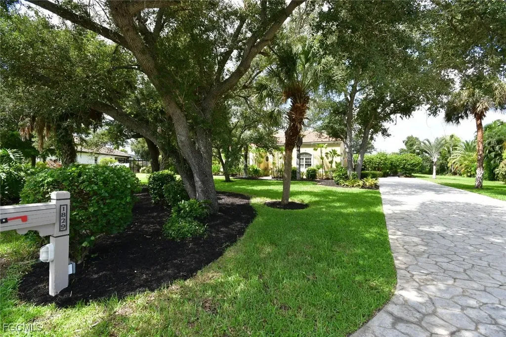 1829 Piccadilly Circle Cape Coral FL 33991
