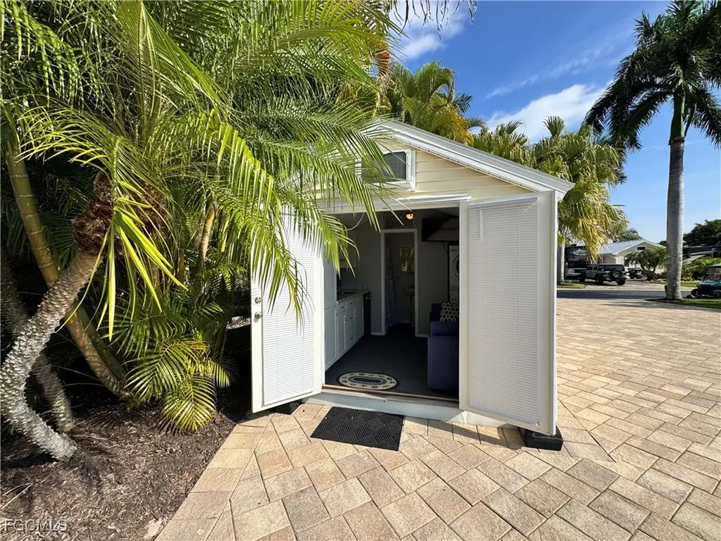 Lot 10 3027 E Riverbend Resort Boulevard Labelle FL 33935