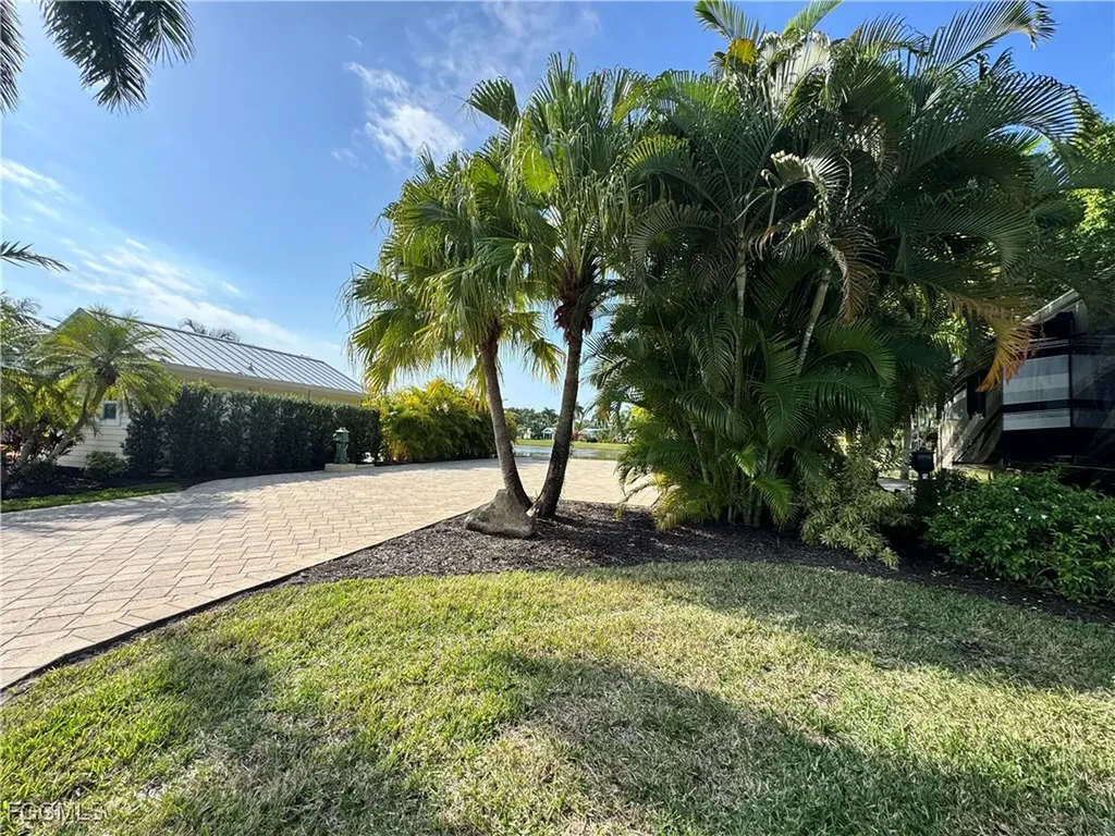 Lot 10 3027 E Riverbend Resort Boulevard Labelle FL 33935