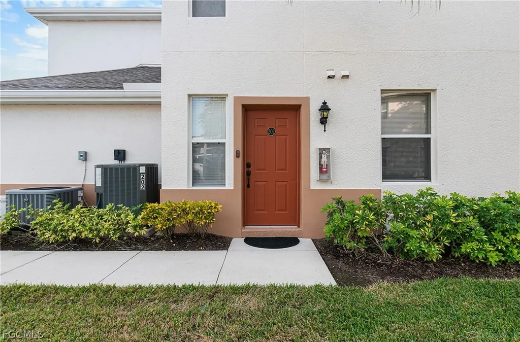 4209 Liron Avenue Fort Myers FL 33916