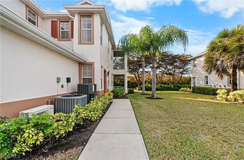4209 Liron Avenue Fort Myers FL 33916