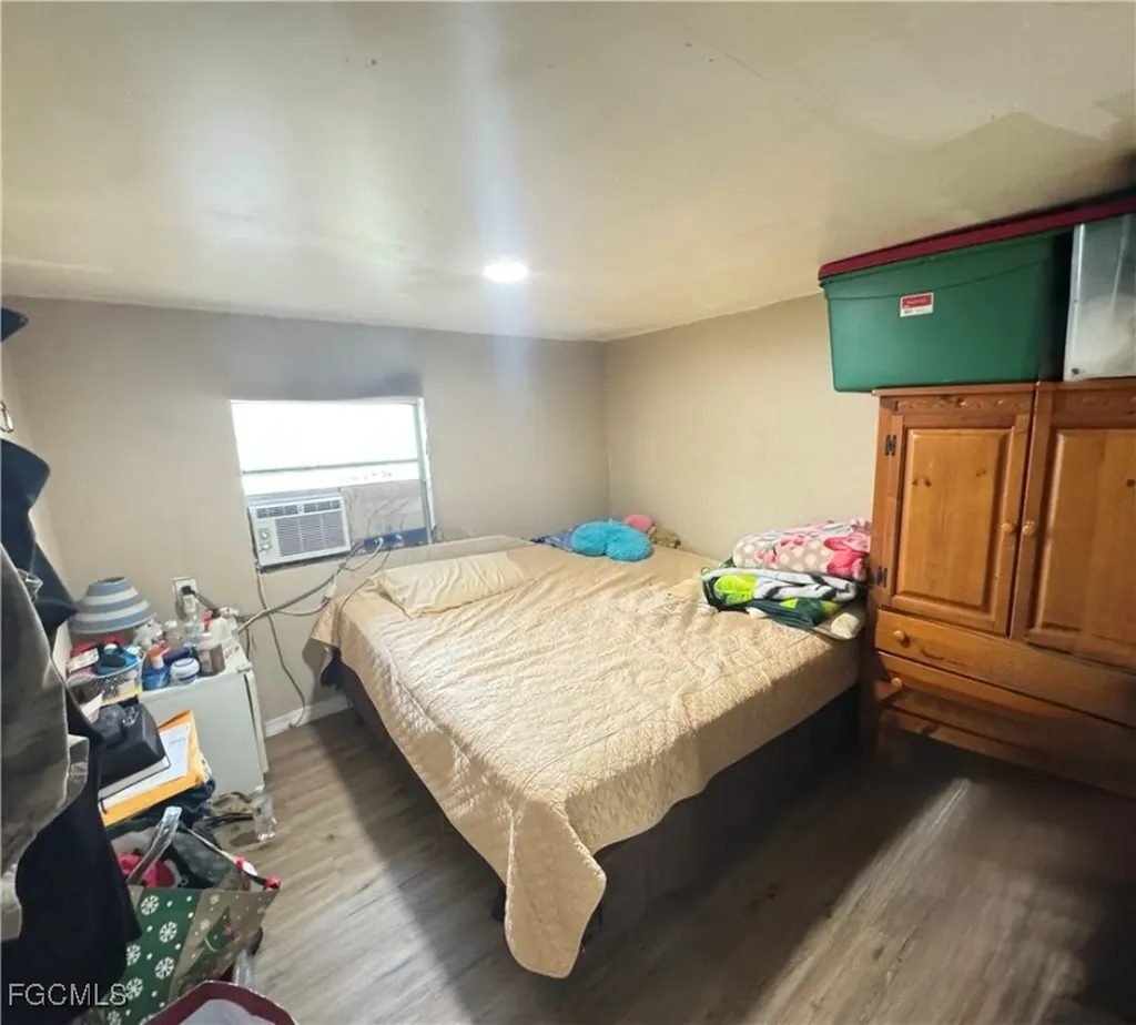 306 13th Street SE Immokalee FL 34142-3220