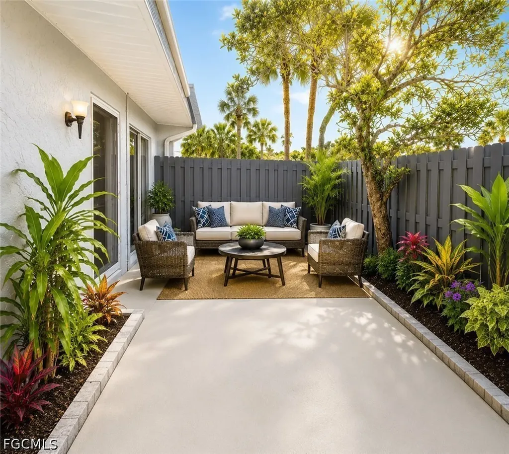1165 Palm Avenue North Fort Myers FL 33903